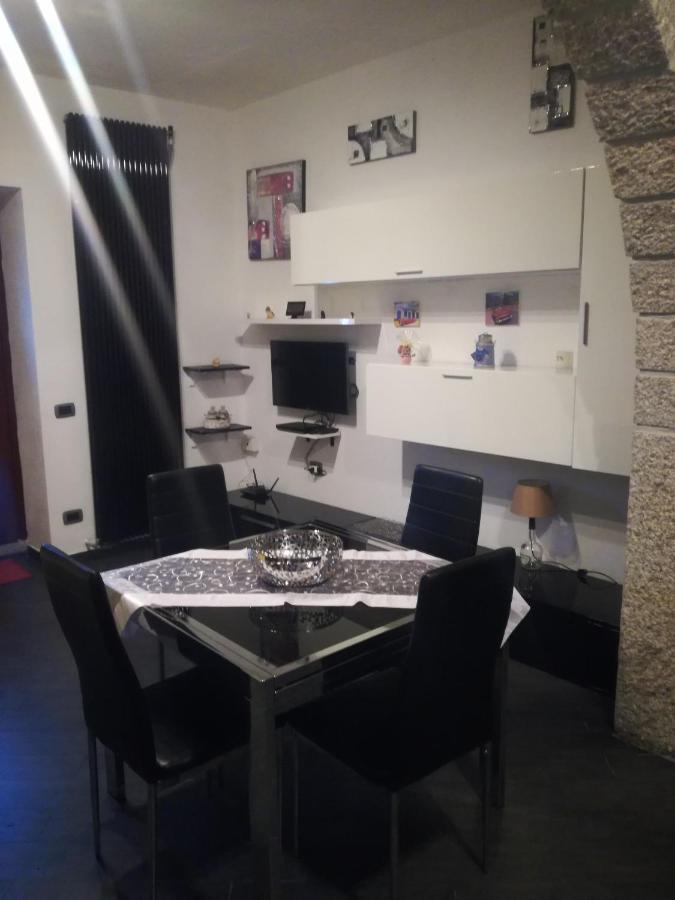 Monti Di Bo Apartment Aggius Bagian luar foto