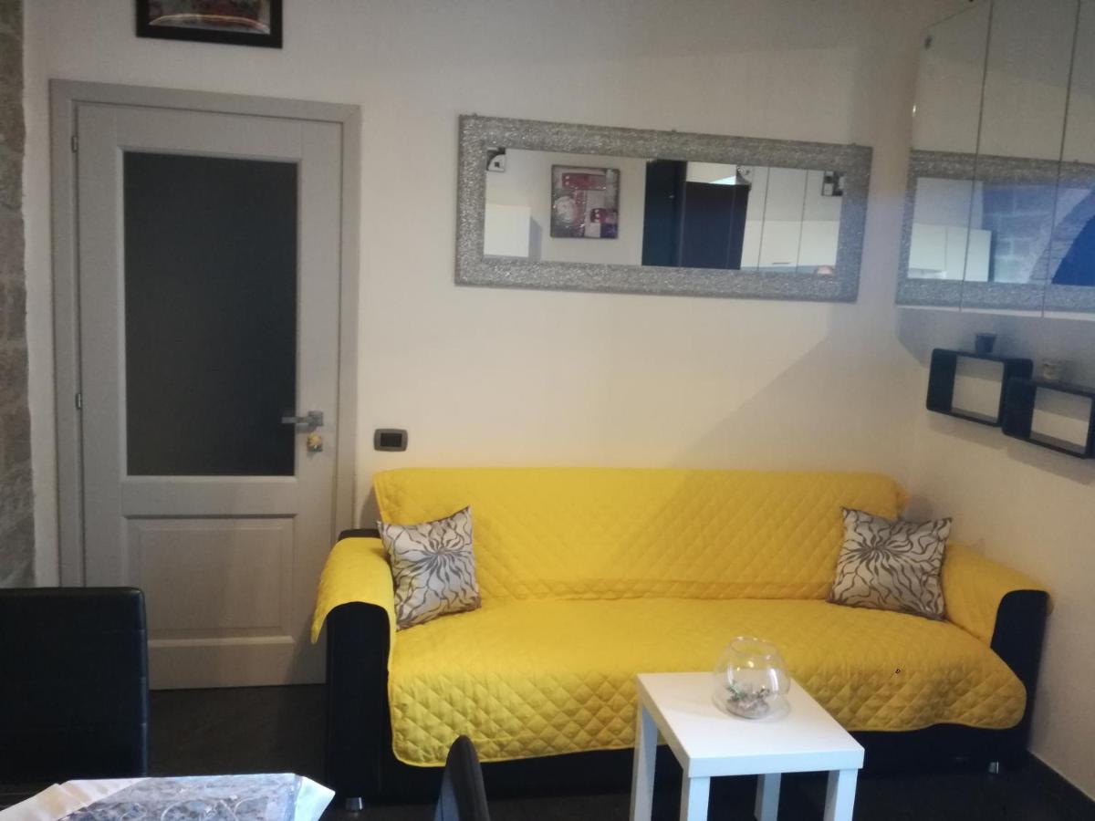 Monti Di Bo Apartment Aggius Bagian luar foto