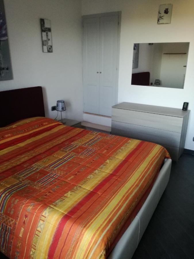 Monti Di Bo Apartment Aggius Bagian luar foto