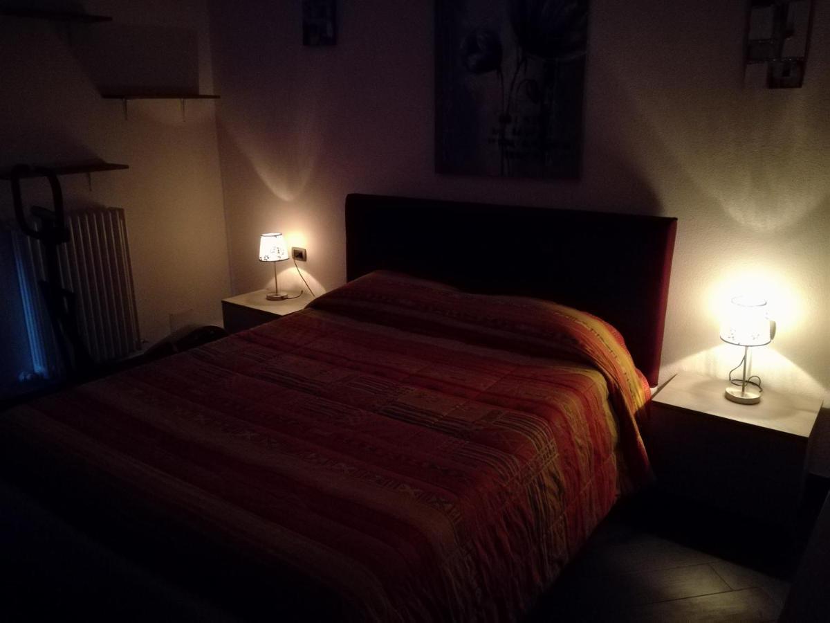 Monti Di Bo Apartment Aggius Bagian luar foto